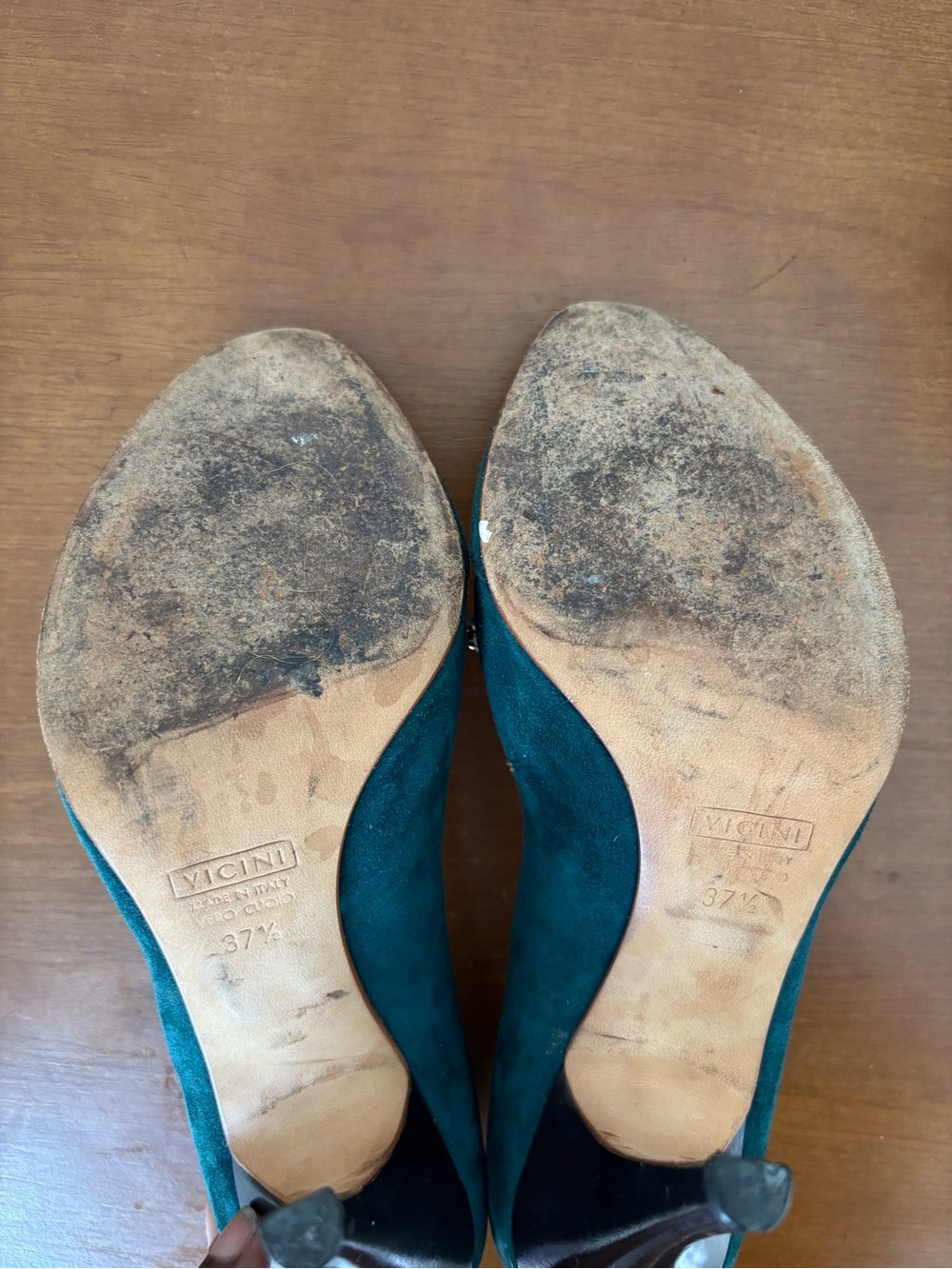Giuseppe Zanotti Emerald Green Jeweled Suede Women’s Pumps - Picture 7 of 7